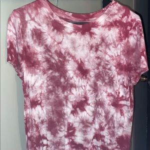 2 marble tops ones red and the other is blue